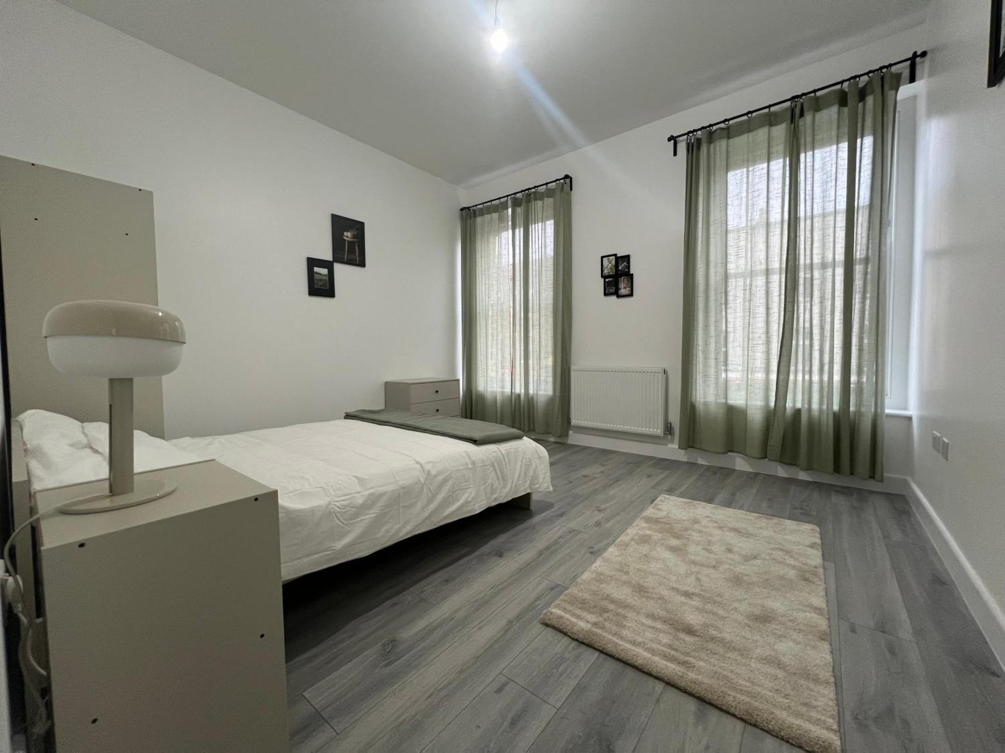 London Homes Екстериор снимка